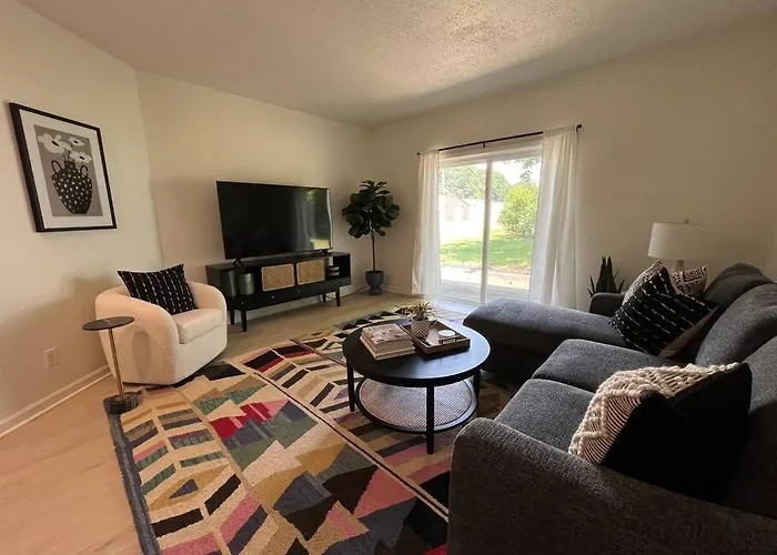 Saugatuck - 1 Bedroom - Sleeps 4
