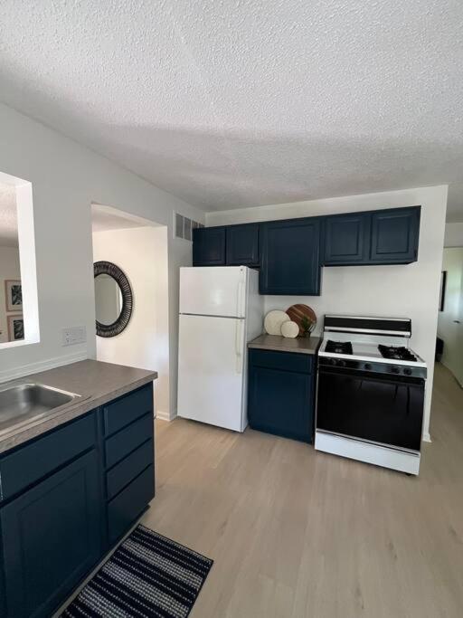 - 1 Bedroom - Sleeps 4 Ferienhaus
