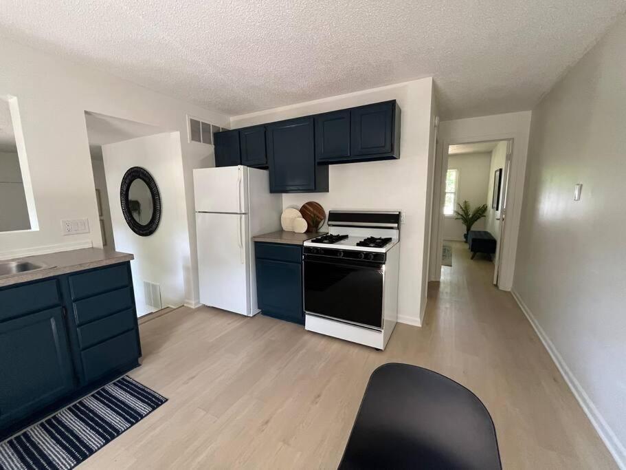 - 1 Bedroom - Sleeps 4 Ferienhaus *